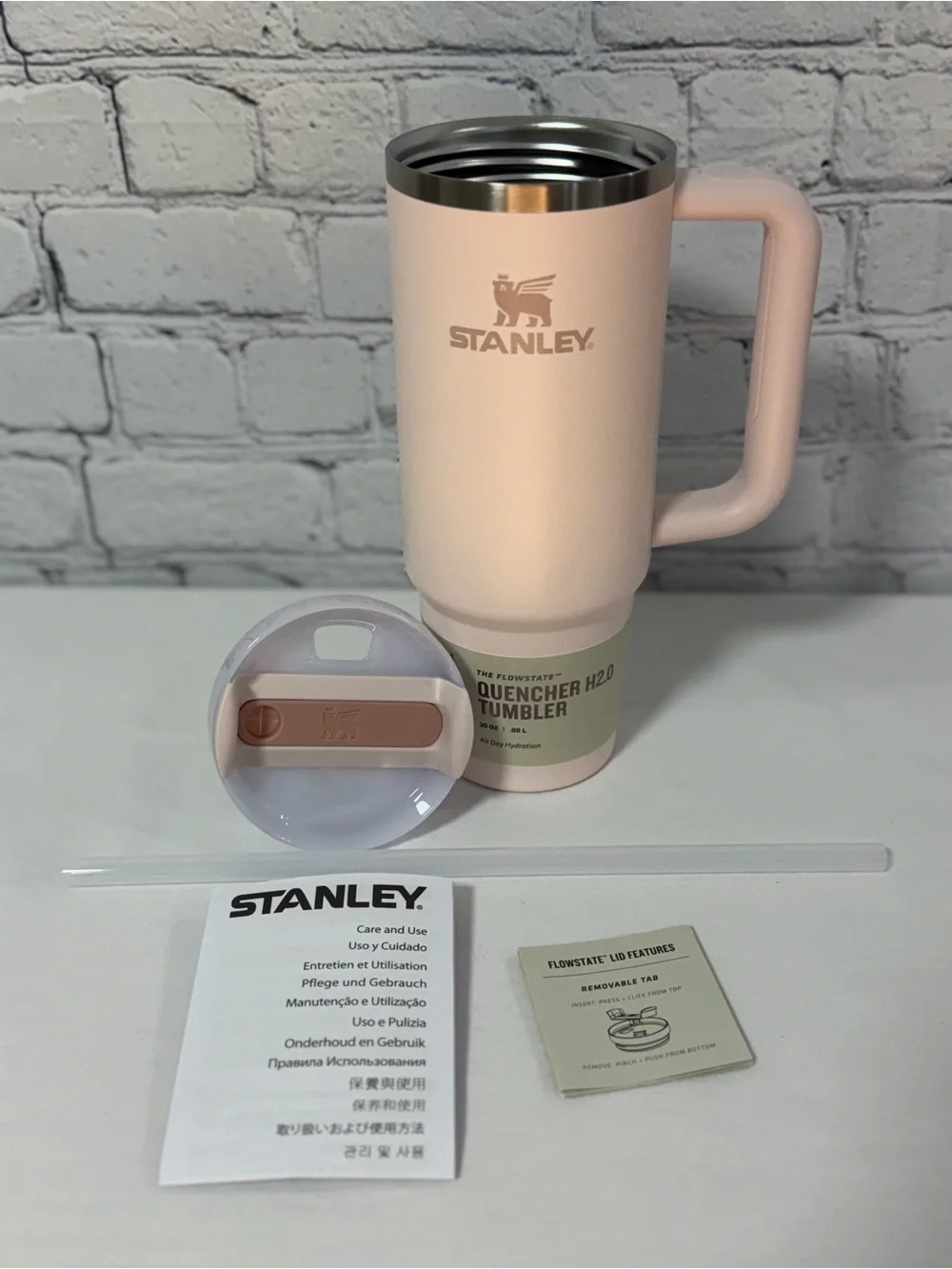 Stanley Rose Quartz Insulated Quencher
H2.0 Tumbler with Handle - Picture 8 of 10